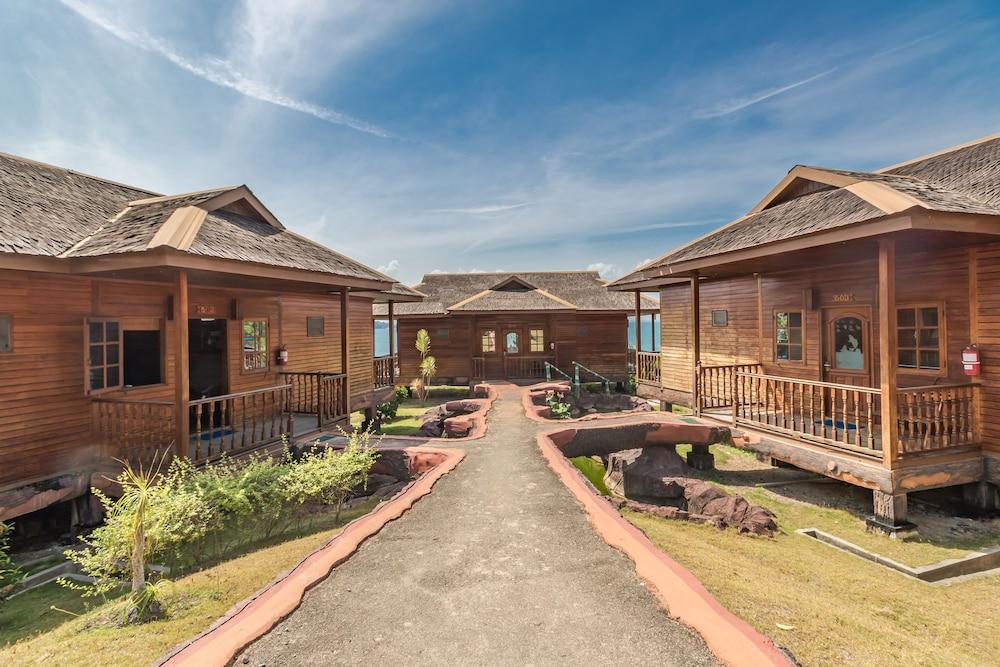 Ktm Resort Batam Sekupang Kültér fotó