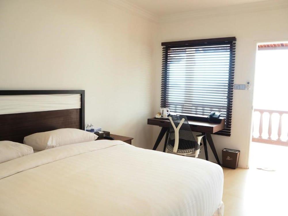 Ktm Resort Batam Sekupang Kültér fotó