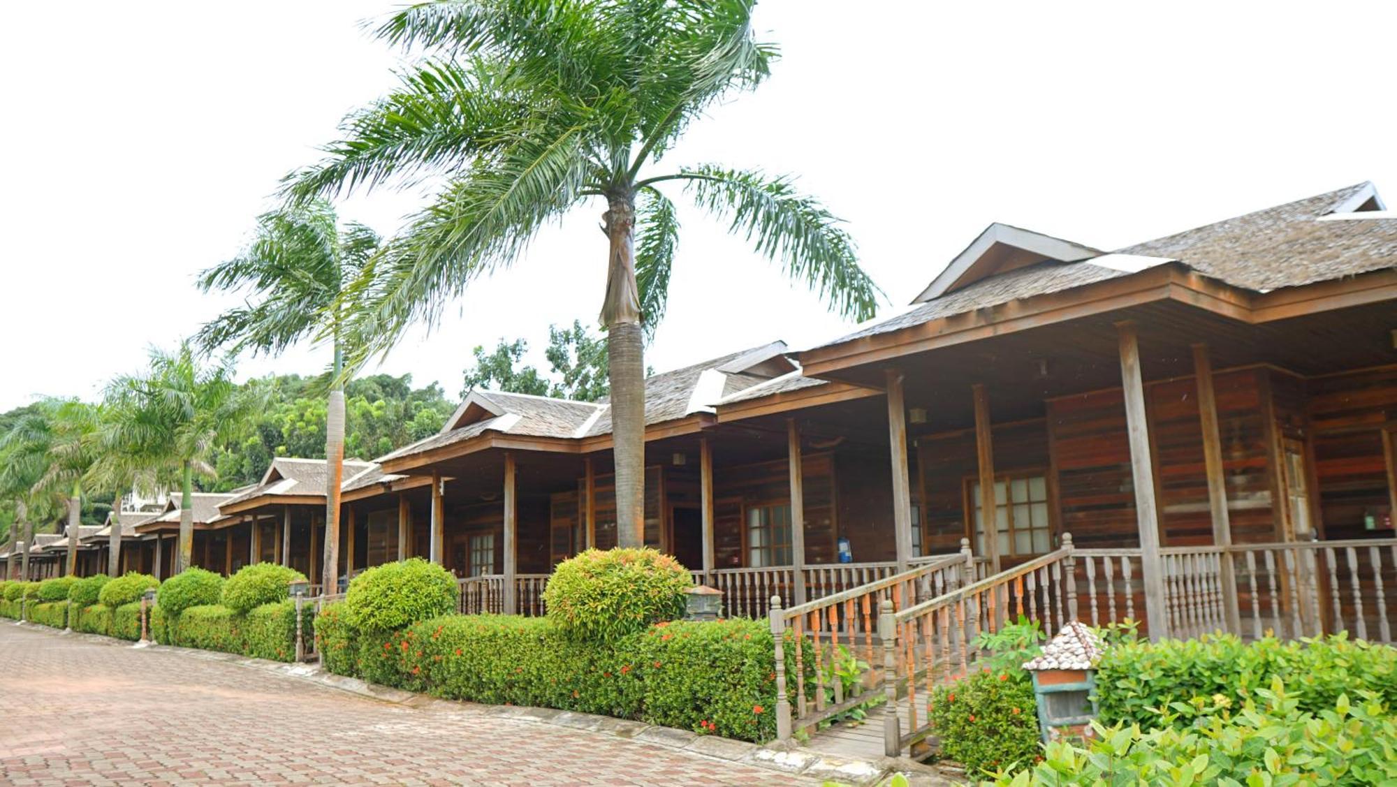 Ktm Resort Batam Sekupang Kültér fotó