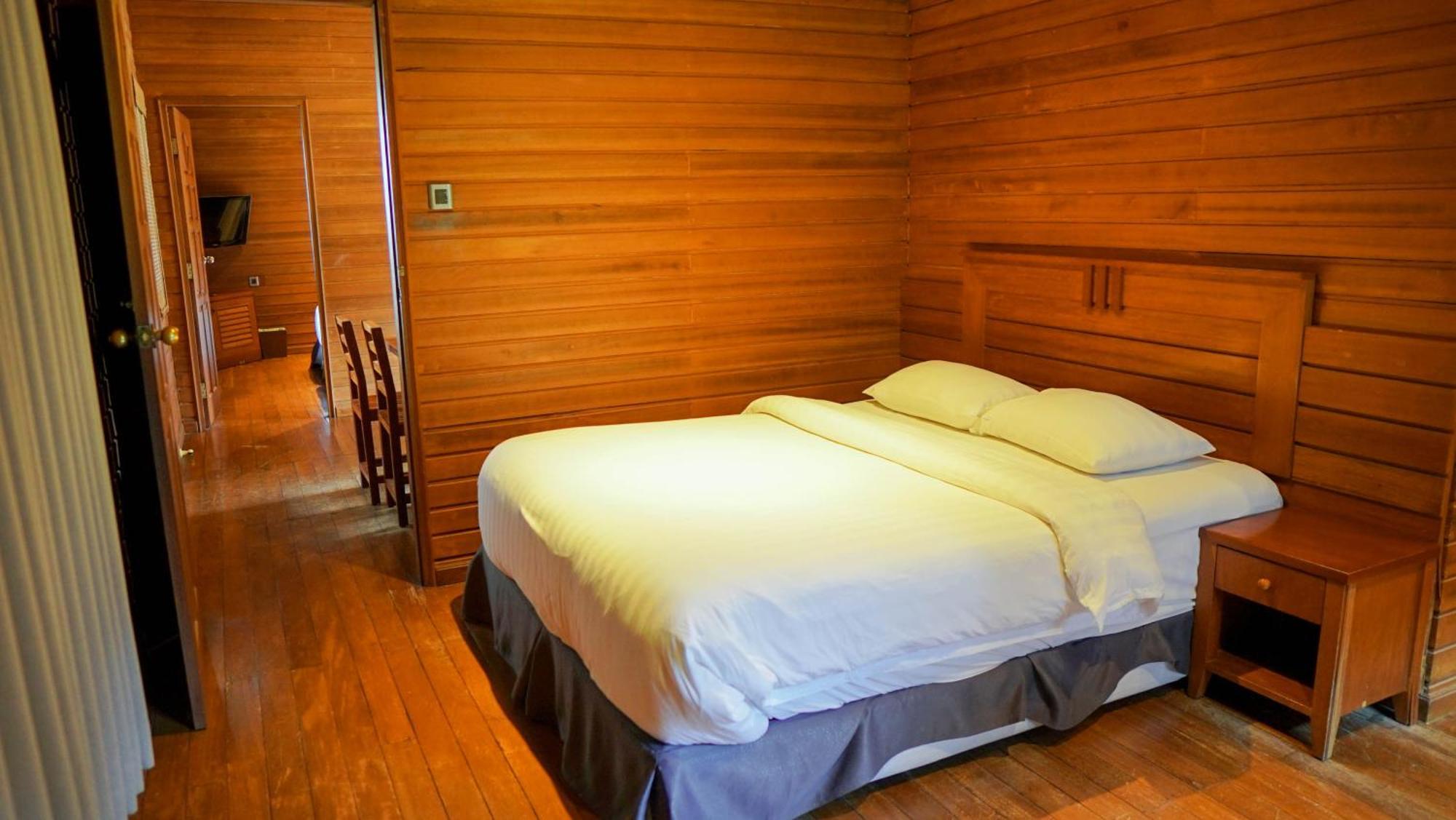 Ktm Resort Batam Sekupang Kültér fotó