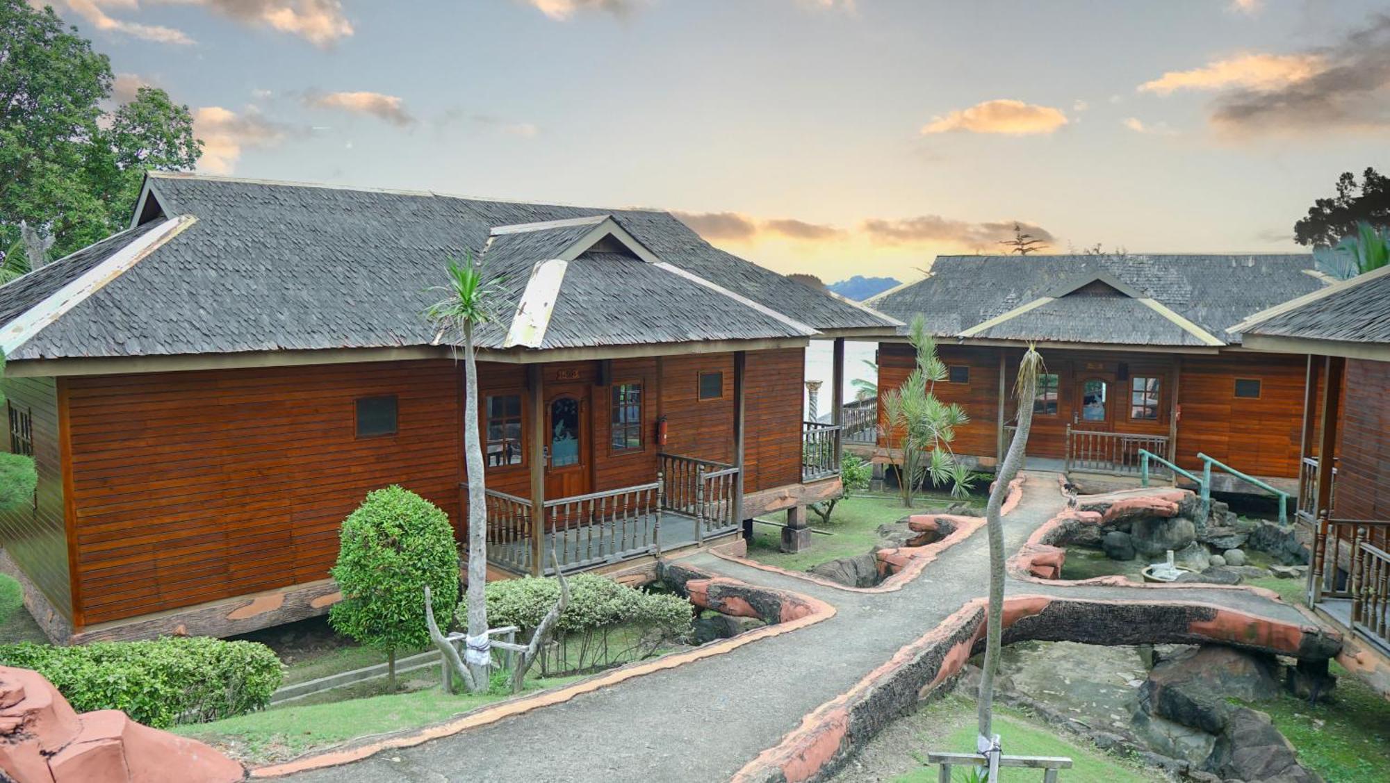 Ktm Resort Batam Sekupang Kültér fotó