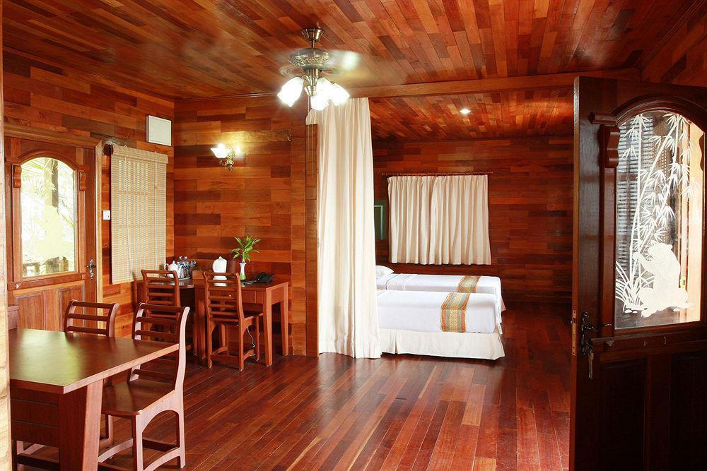 Ktm Resort Batam Sekupang Kültér fotó